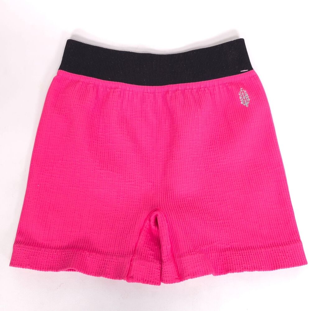 FREE PEOPLE Movement Seamless Shorts New Women's MEDIUM Pink Ribbed USA Made